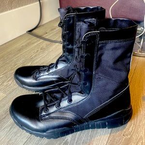 Nike Men’s Black Tactical Boots